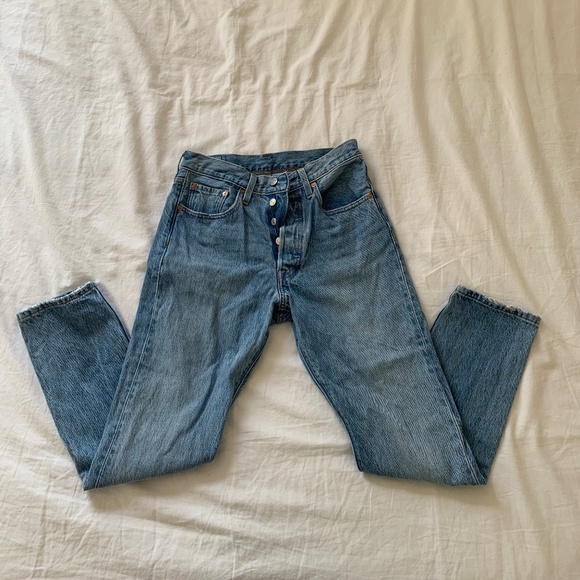 LEVI 501® ORIGINAL FIT WOMEN'S JEANS - Picture 4 of 9